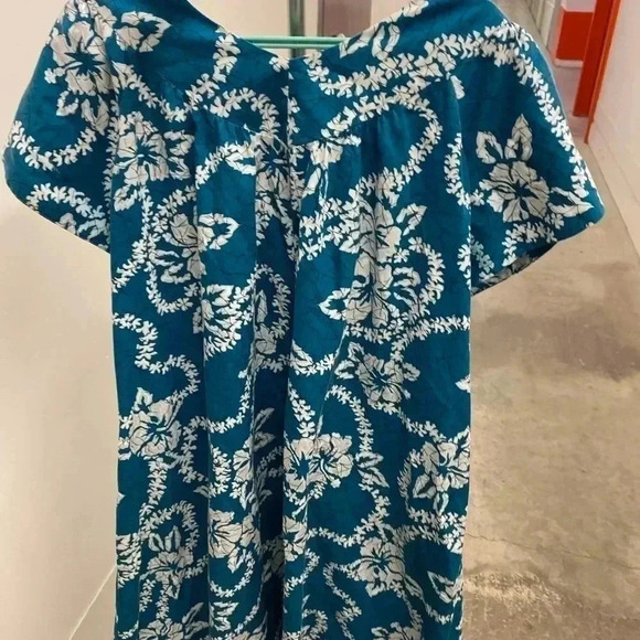 Made  in Hawaii midi floral dress - Picture 2 of 5